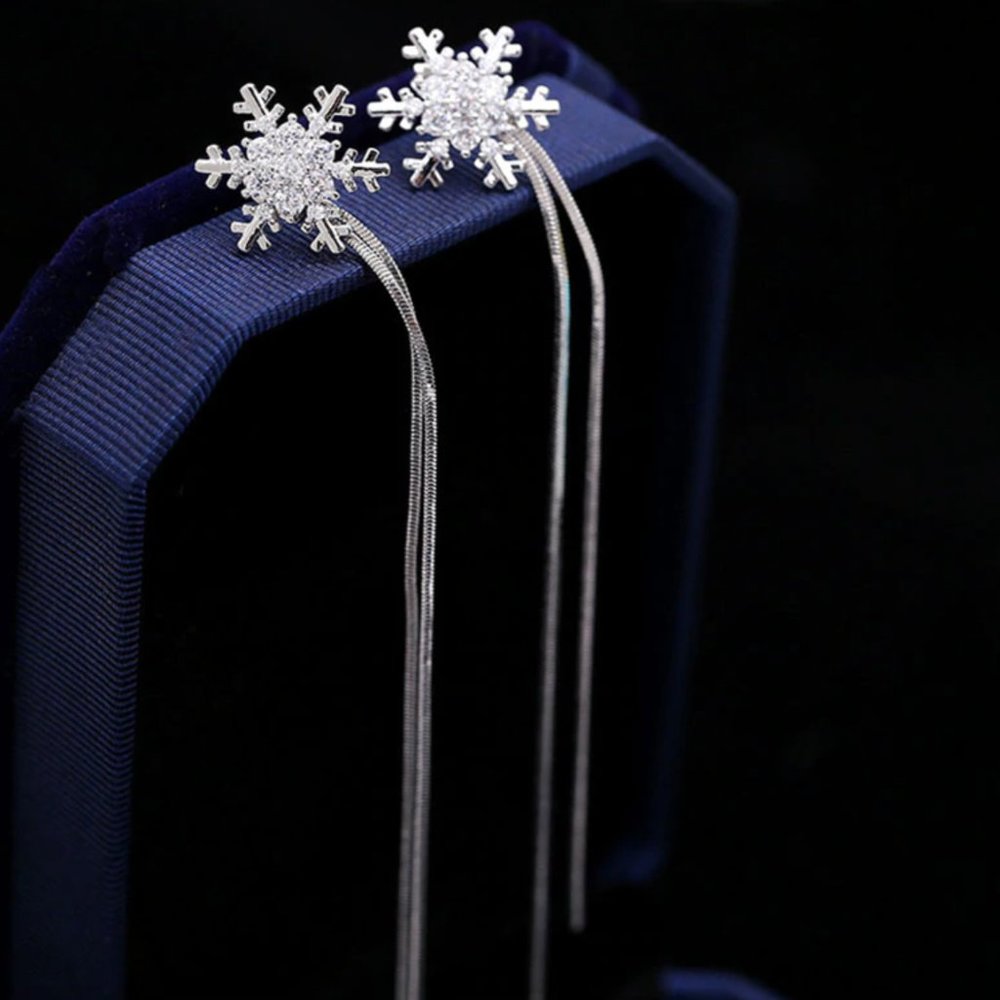 Snowflake Drop Earring
